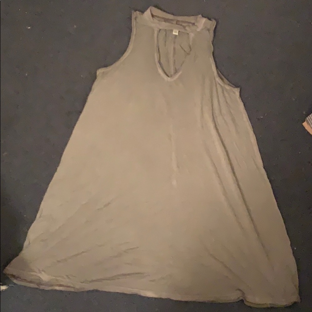 Only worn once American eagle keyhole dress